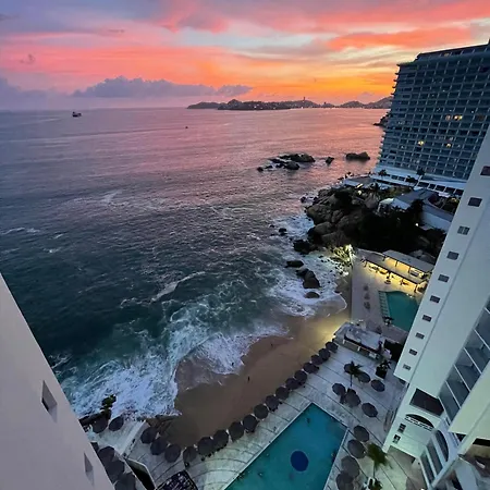 Suite En Torres Gemelas A Pie De Playa 611
